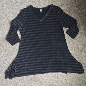 t/o Blue and Gray 3/4 Sleeve Boxy Tunic